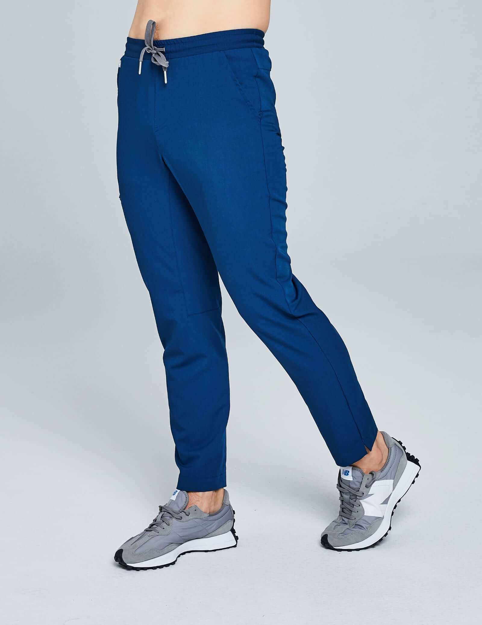 Pantaloni basic pentru bărbați - SPACE Pantaloni basic pentru bărbați - SPACE