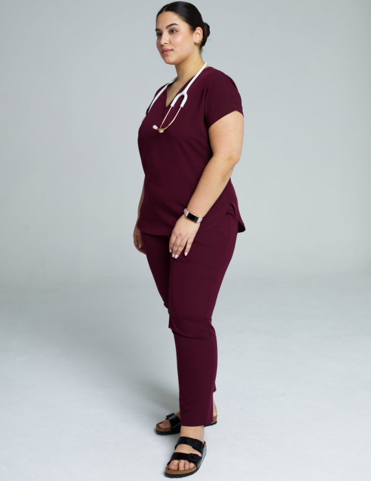 Pantaloni pentru femei Basic - BURGUNDY