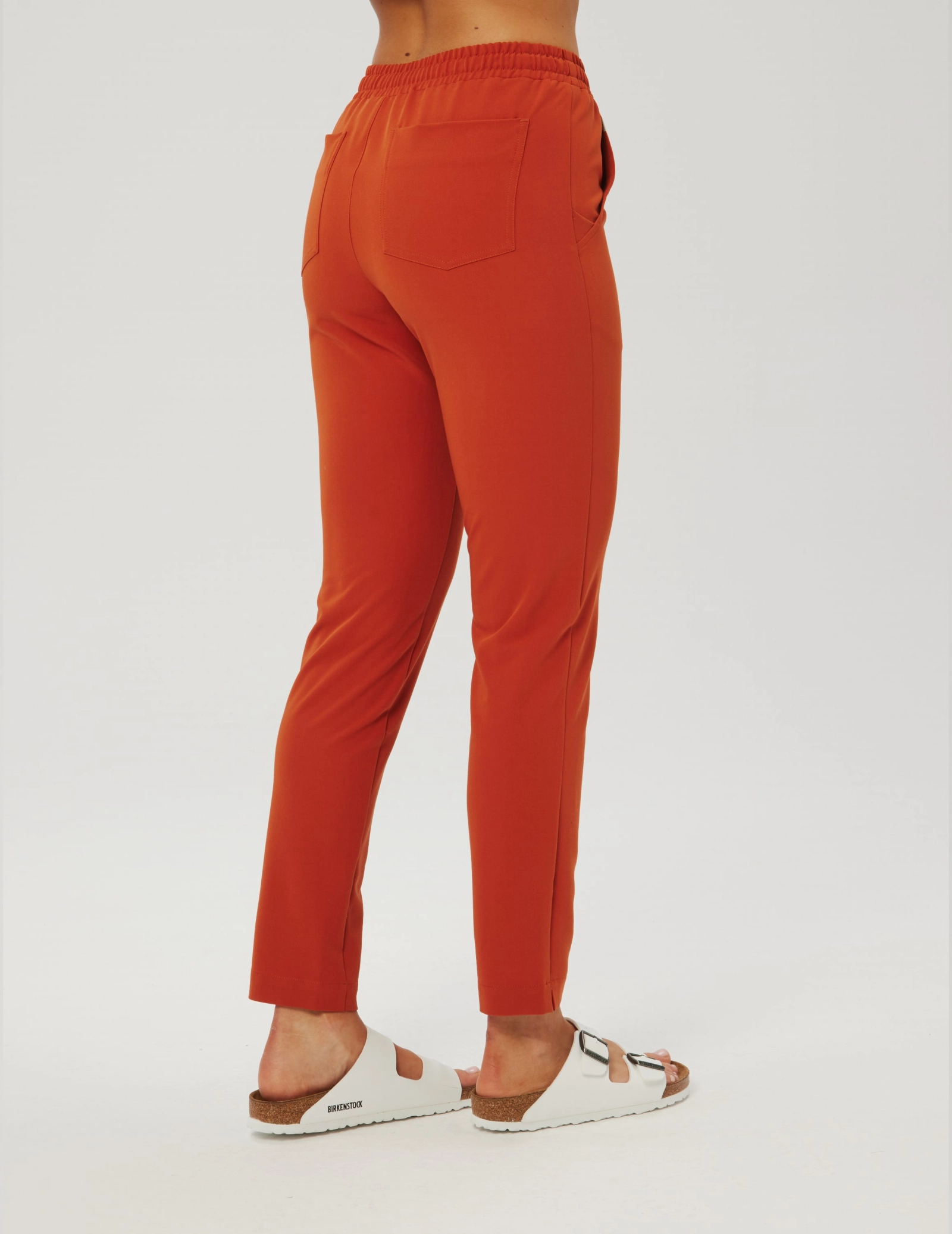 Pantaloni de bază - ROOIBOS TEA Pantaloni de bază - ROOIBOS TEA