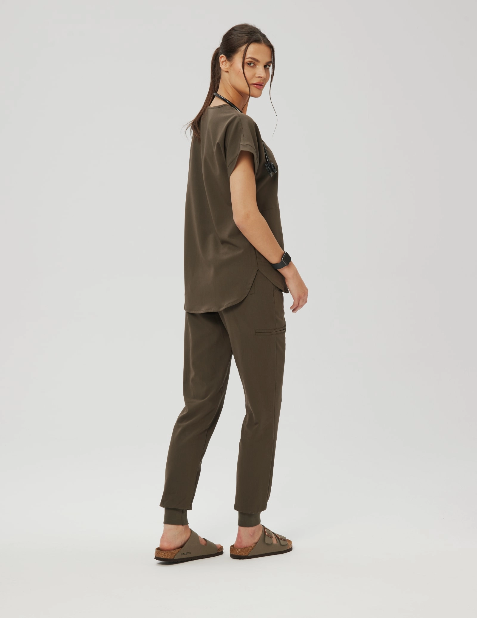 Pantaloni Joggers pentru femei - OLIVE NIGHT Pantaloni Joggers pentru femei - OLIVE NIGHT