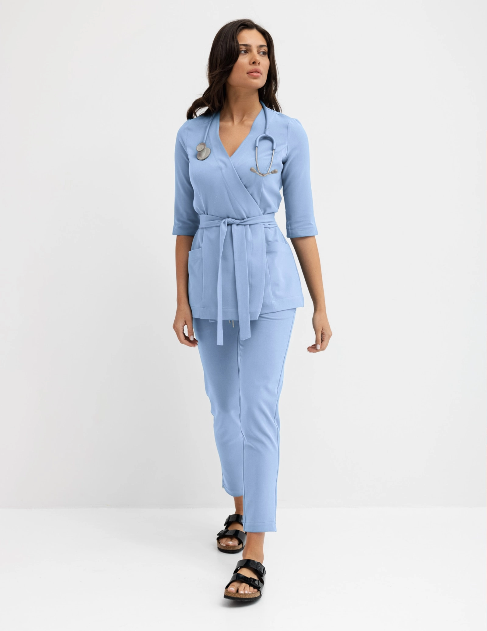 Bluză medicală cu cravată Rosalie - CEIL BLUE Bluză medicală cu cravată Rosalie - CEIL BLUE