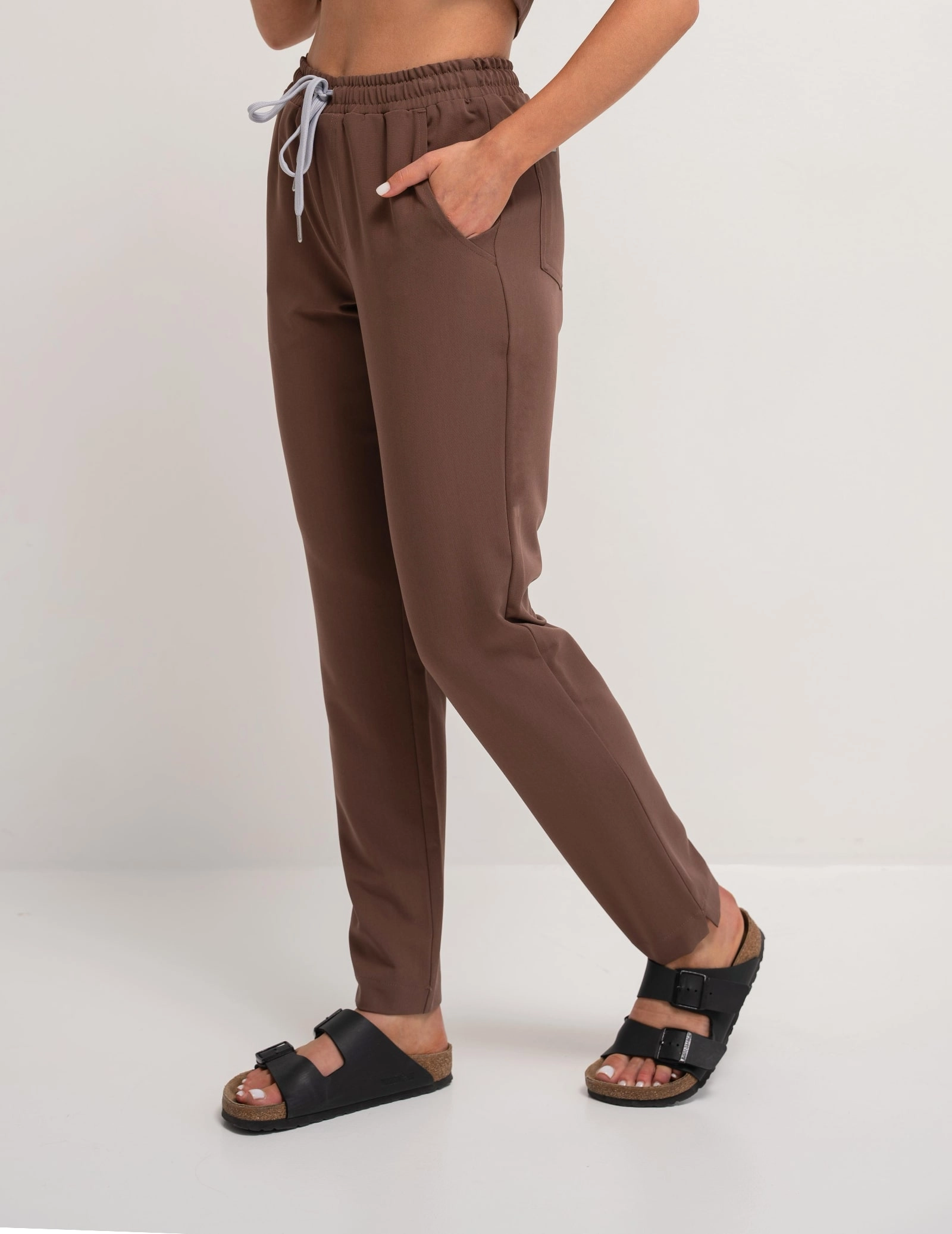 Pantaloni pentru femei Basic - MILKY BROWN