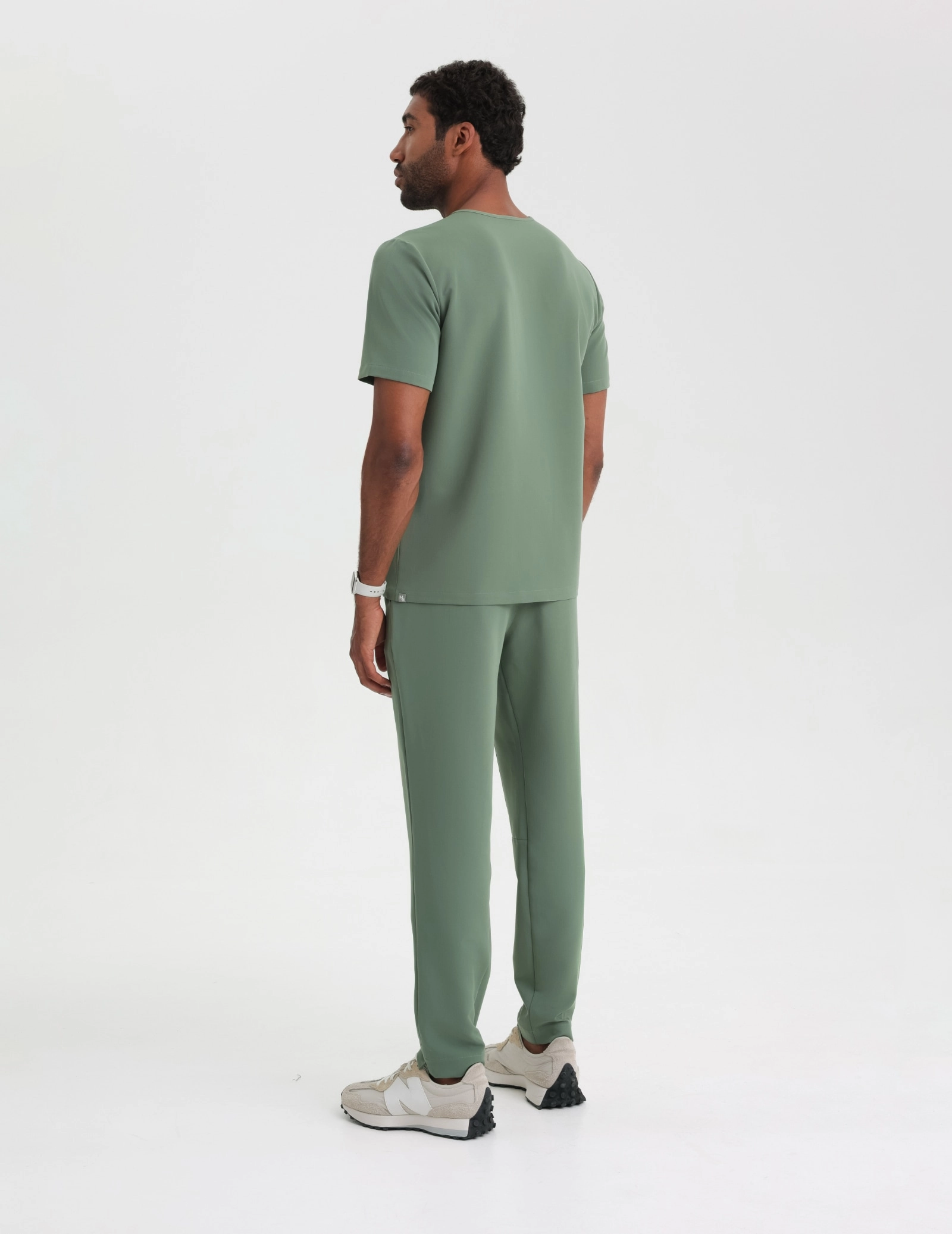 Pantaloni basic pentru bărbați - KHAKI Pantaloni basic pentru bărbați - KHAKI