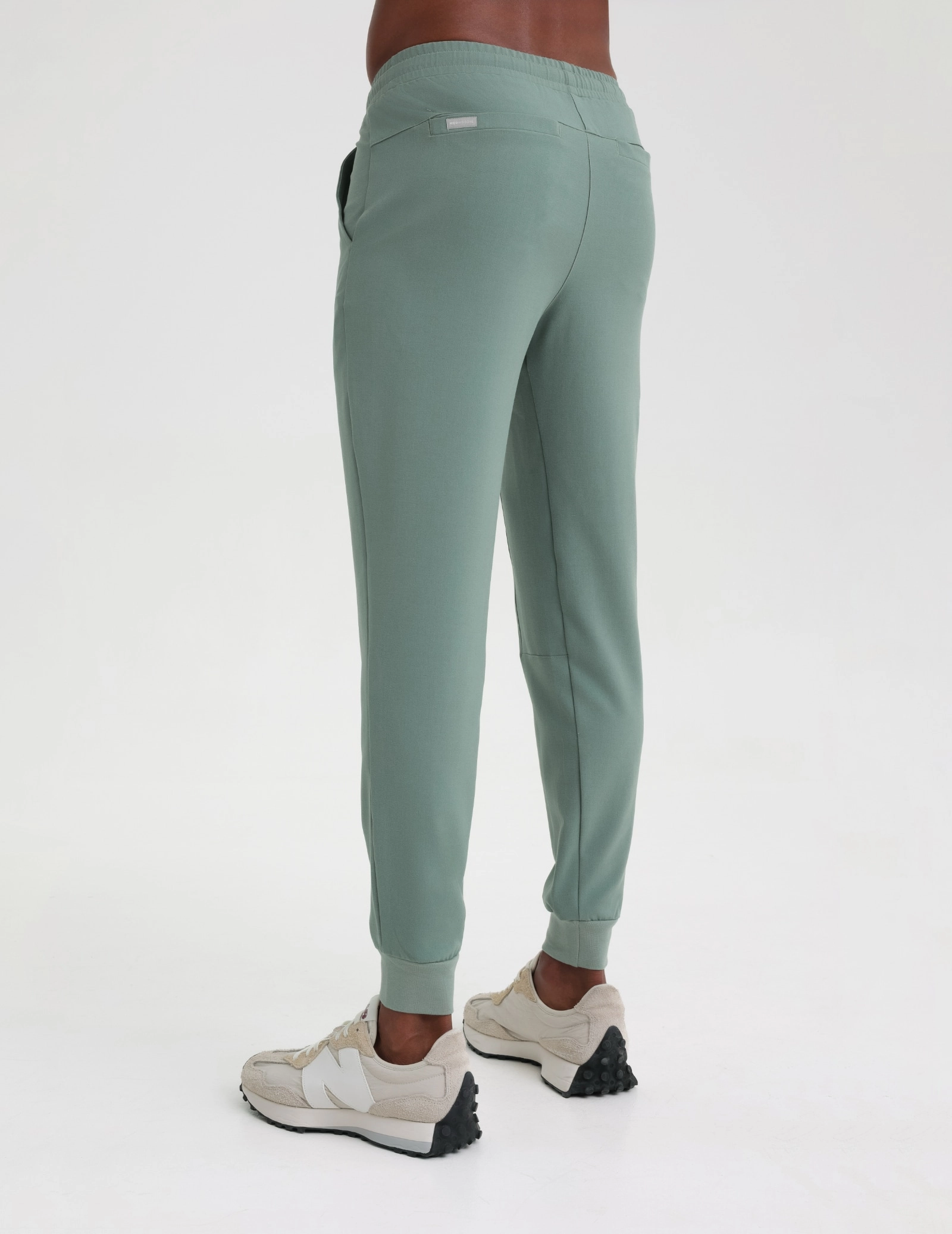 Pantaloni Joggers pentru bărbați - DUSTY GREEN Pantaloni Joggers pentru bărbați - DUSTY GREEN