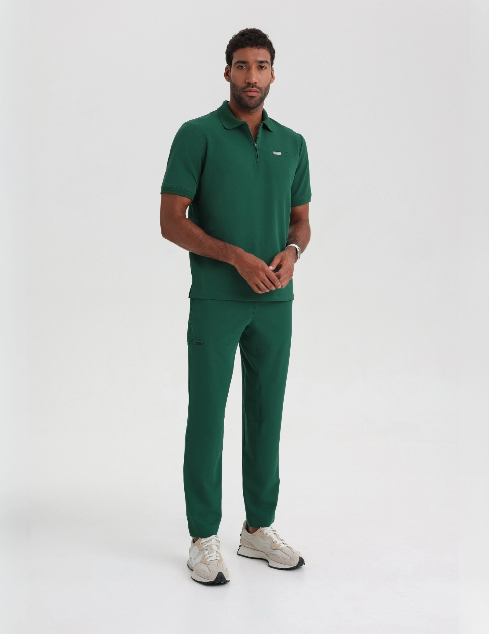 Pantaloni basic pentru bărbați - DEEP GREEN