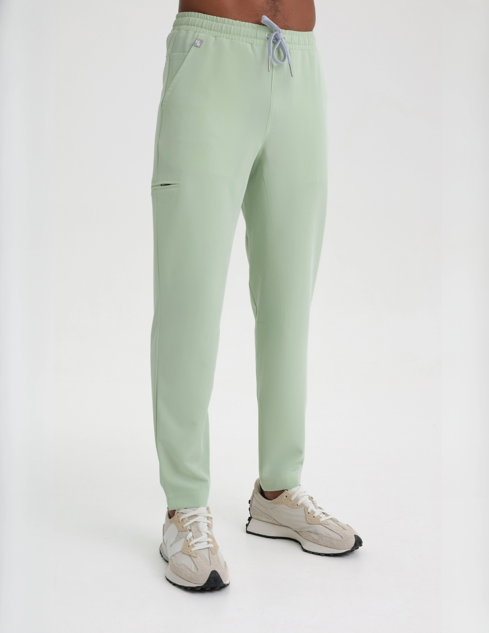 Pantaloni basic pentru bărbați - MATCHA LATTE