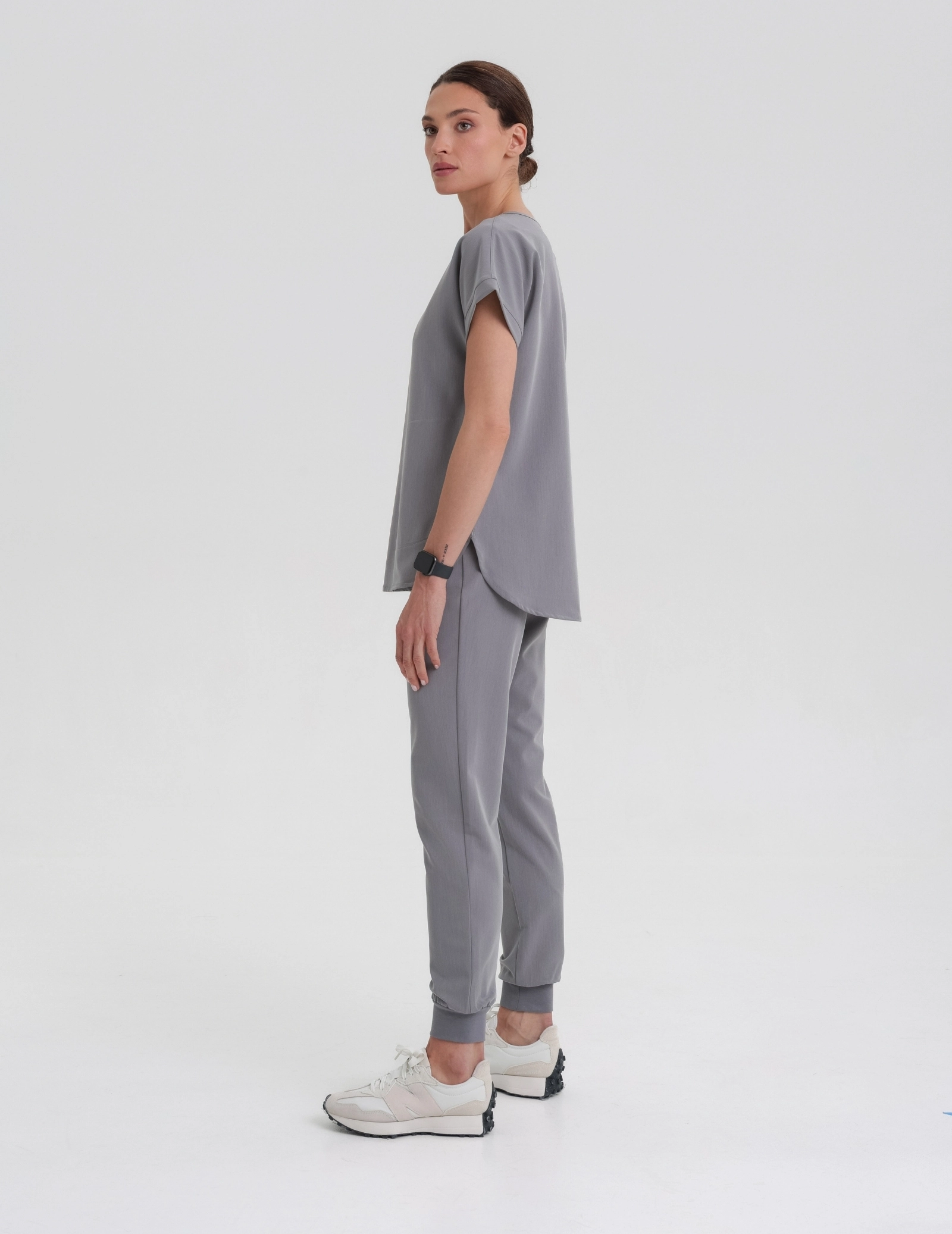 Pantaloni Joggers pentru femei - SHARK GRAY Pantaloni Joggers pentru femei - SHARK GRAY