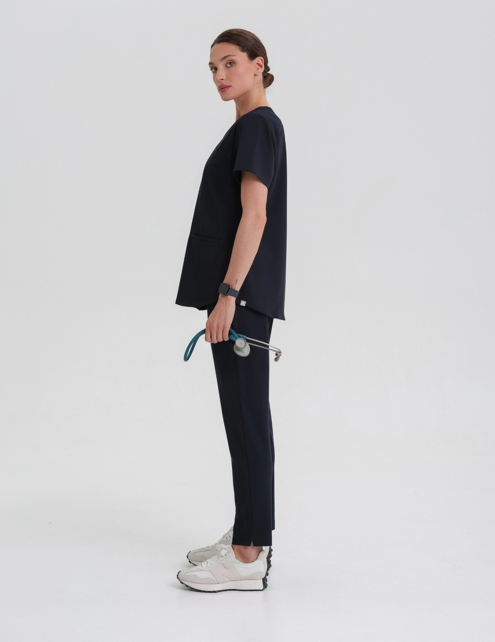 Pantaloni pentru femei Basic - MIDNIGHT BLUE Pantaloni pentru femei Basic - MIDNIGHT BLUE