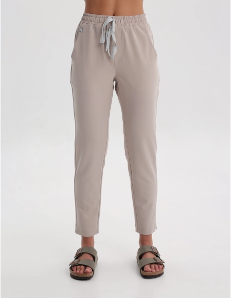 Pantaloni pentru femei Basic - COCONUT