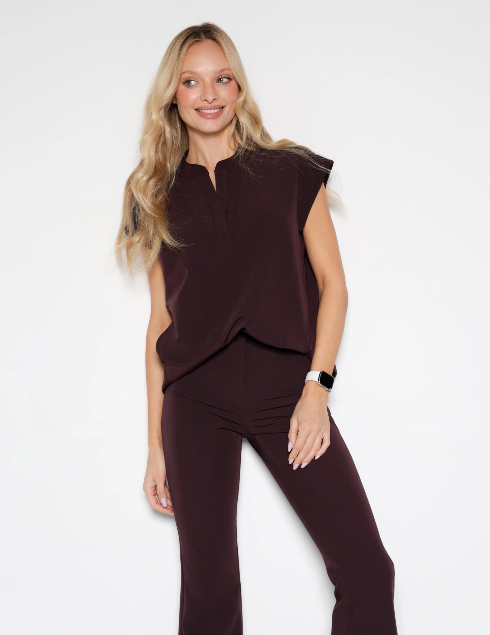 Bluză Medicală Khloe - DARK CHOCOLATE