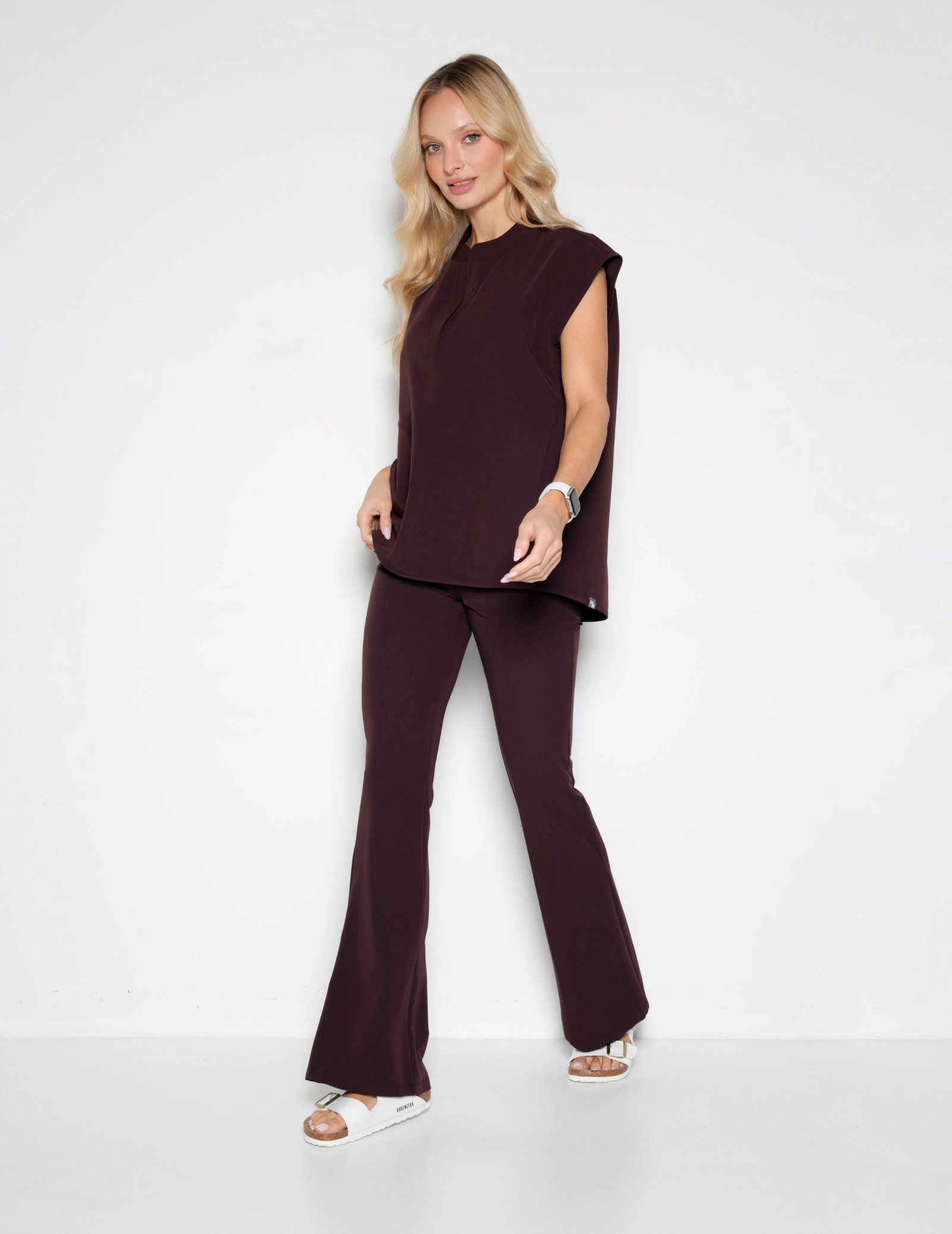 Bluză Medicală Khloe - DARK CHOCOLATE