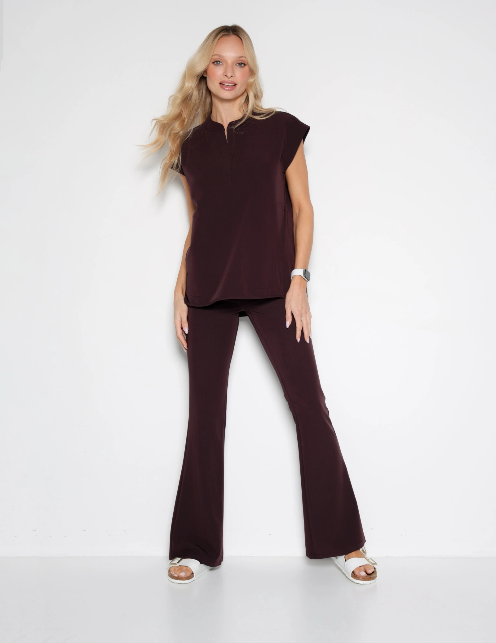 Bluză Medicală Khloe - DARK CHOCOLATE