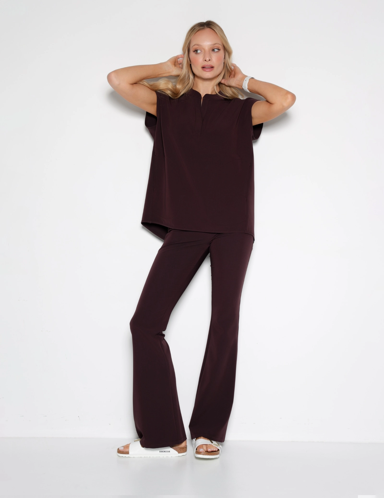 Bluză Medicală Khloe - DARK CHOCOLATE