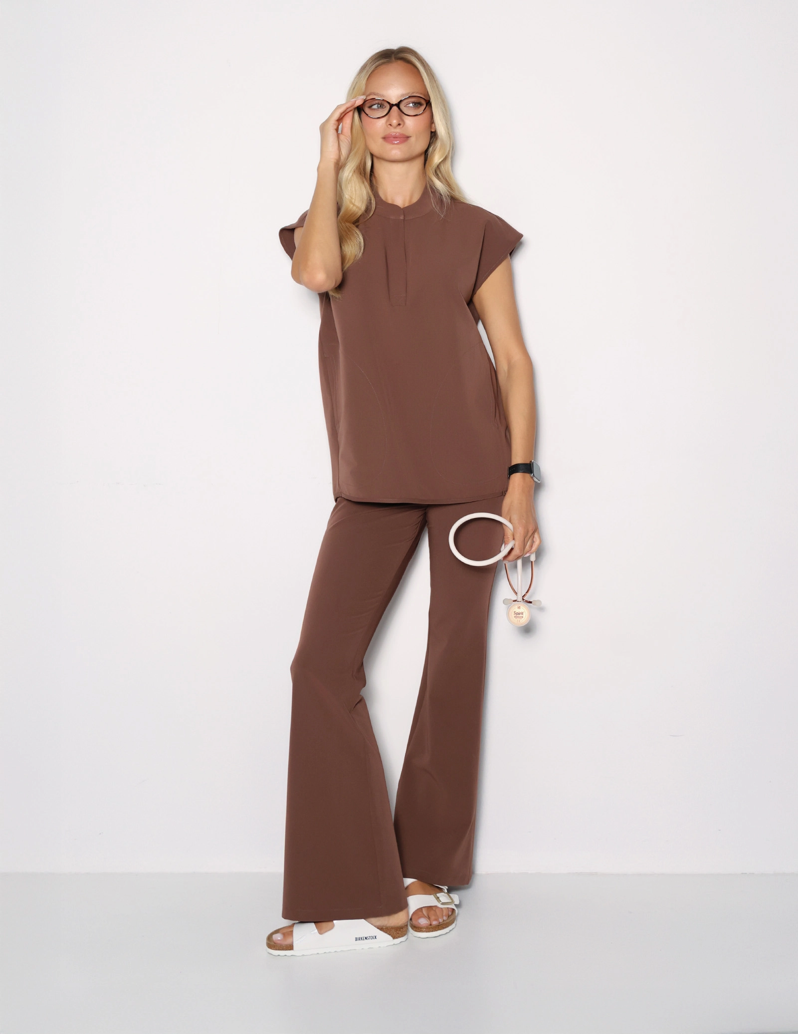 Bluză Medicală Khloe - MILKY BROWN