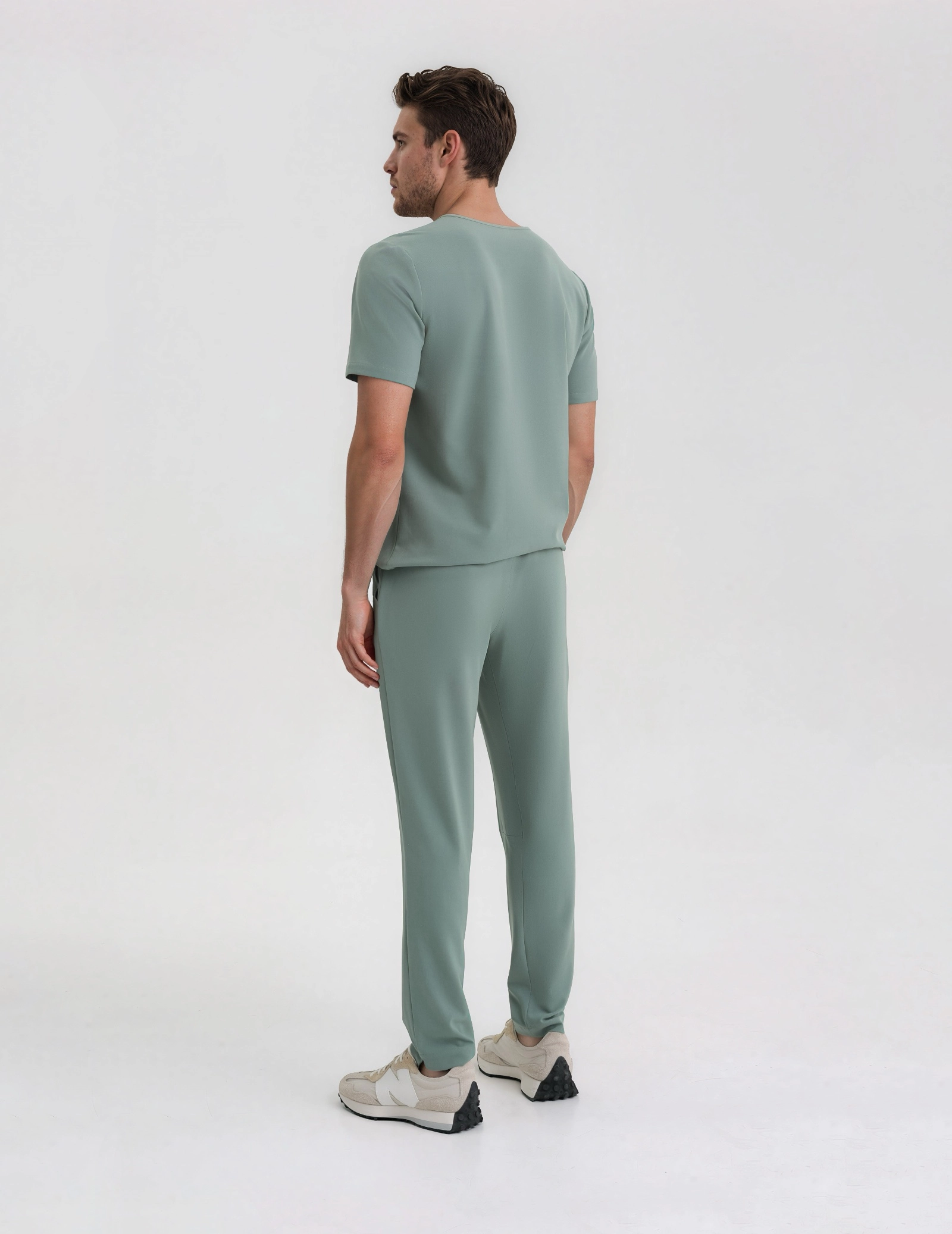 Pantaloni basic pentru bărbați - DUSTY GREEN