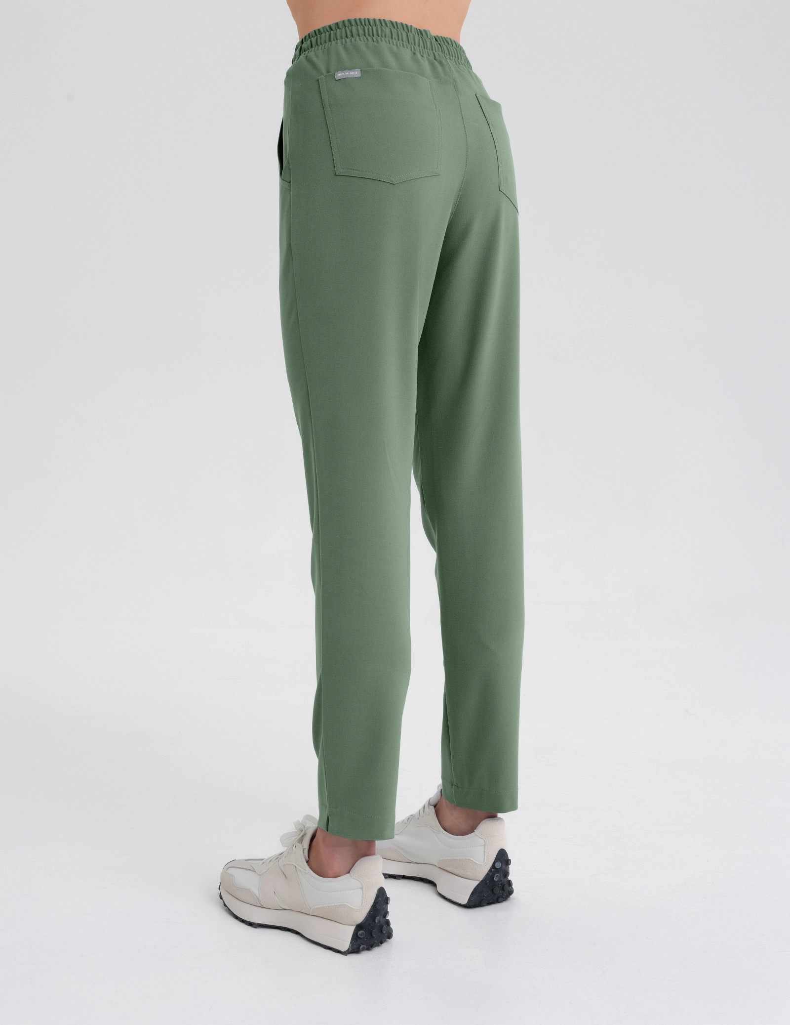 Pantaloni pentru femei Basic - KHAKI