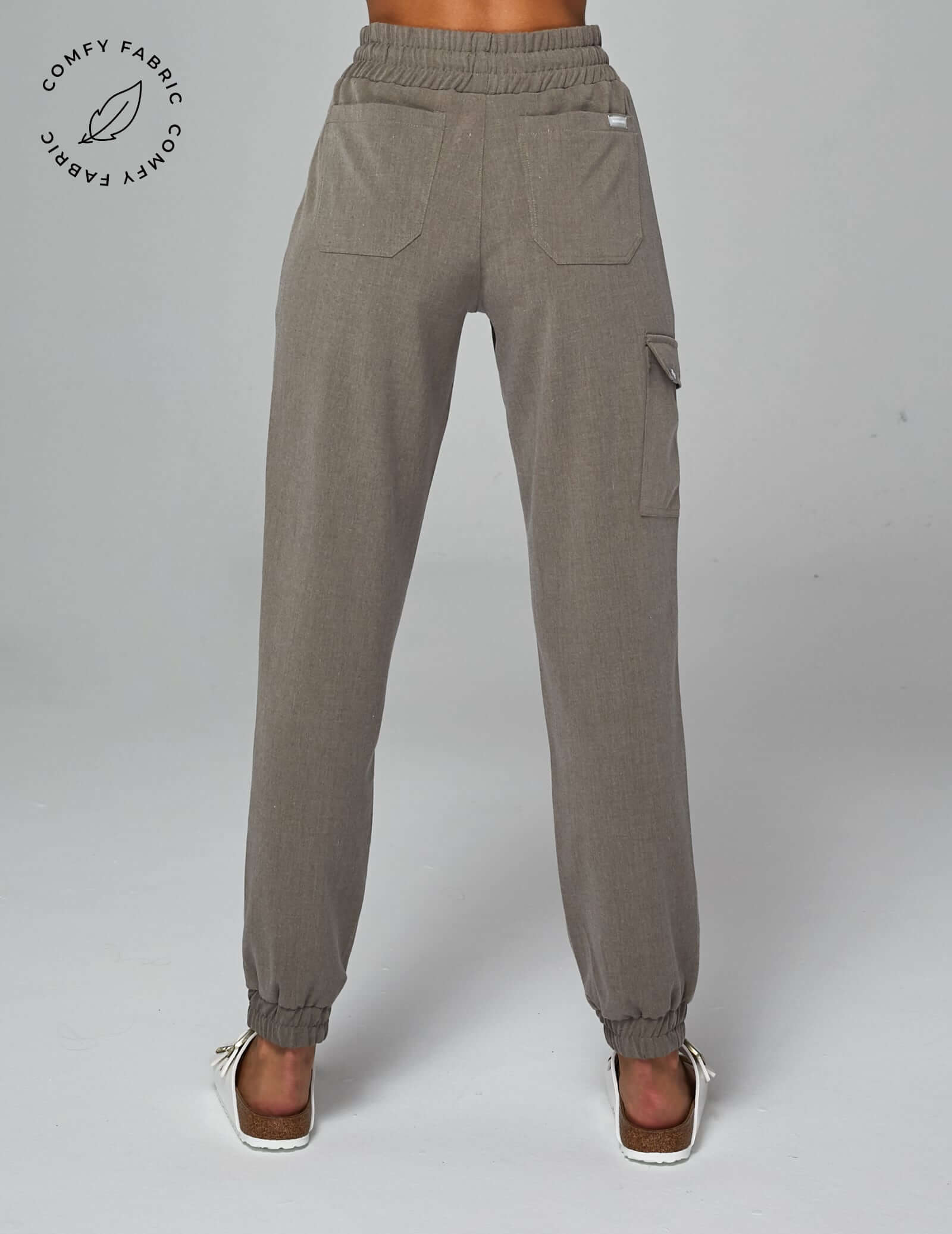 Pantaloni Amelia Joggers - DARK SAND OUTLET Pantaloni Amelia Joggers - DARK SAND OUTLET